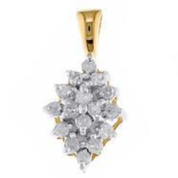 CLOSEOUT - 10k Yellow Gold 0.25ctw Round Diamond Cluster Pendant with Chain - Picture 3 of 4